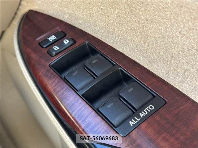 Toyota CROWN SEDAN 2008-09 7326376-28