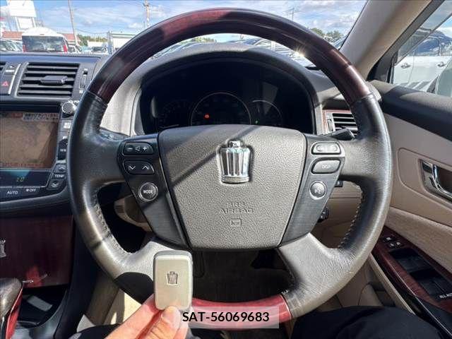 Toyota CROWN SEDAN 2008-09 7326376-6