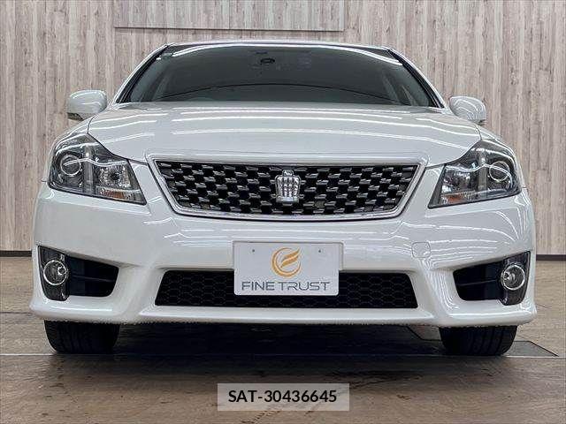 Toyota CROWN SEDAN 2011-05 7326372-13