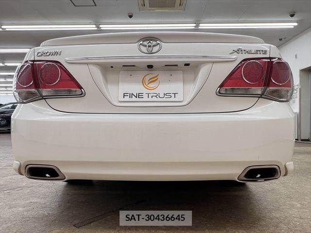 Toyota CROWN SEDAN 2011-05 7326372-16