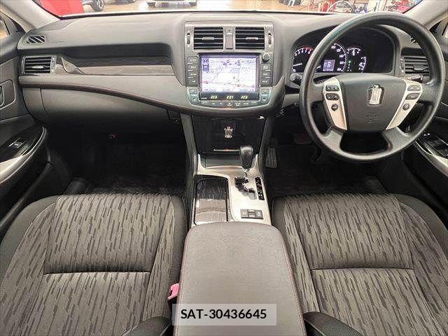 Toyota CROWN SEDAN 2011-05 7326372-2
