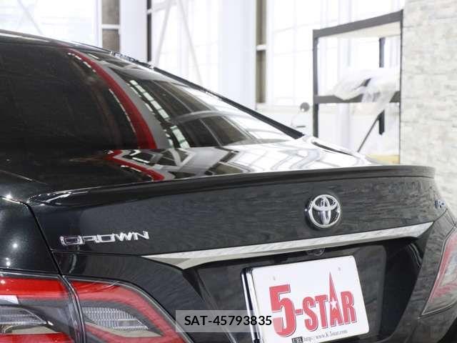 Toyota CROWN SEDAN 2022-04 7357273-18