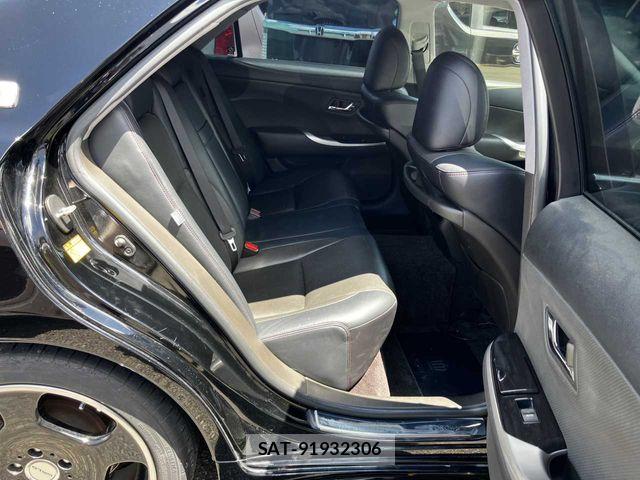 Toyota CROWN SEDAN 2012-08 7357272-8