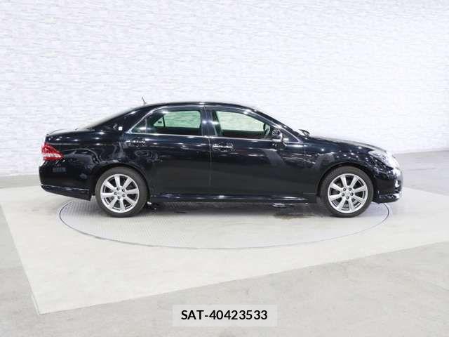 Toyota CROWN SEDAN 2010-01 7357279-13