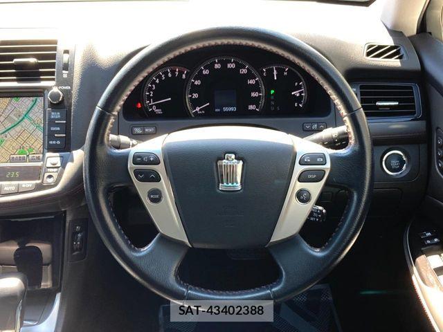 Toyota CROWN SEDAN 2011-10 7357278-11