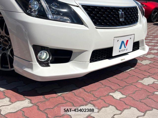 Toyota CROWN SEDAN 2011-10 7357278-4