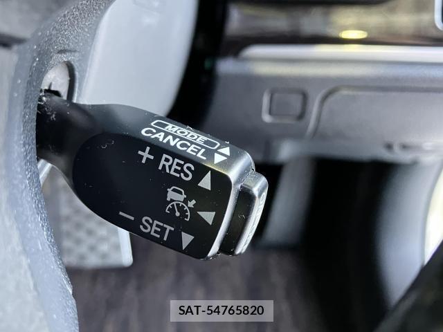 Toyota CROWN SEDAN 2016-02 7391716-17
