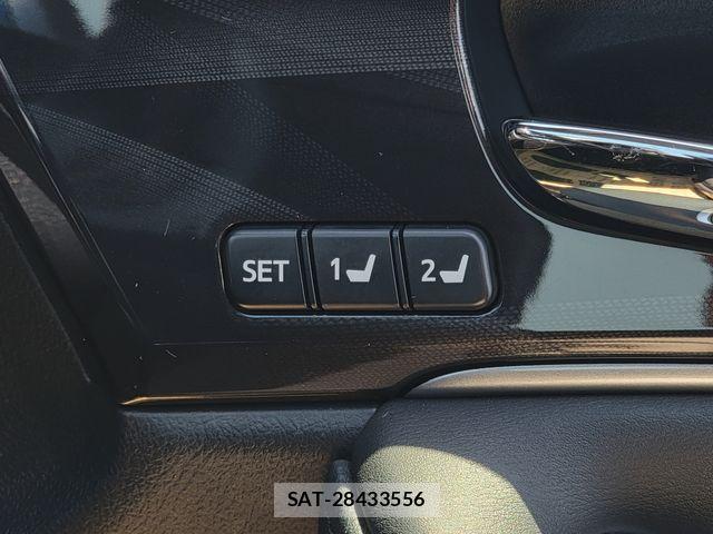 Toyota CROWN SEDAN 2014-05 7391721-13