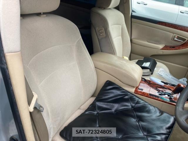 Toyota CROWN SEDAN 2004-02 7391297-9