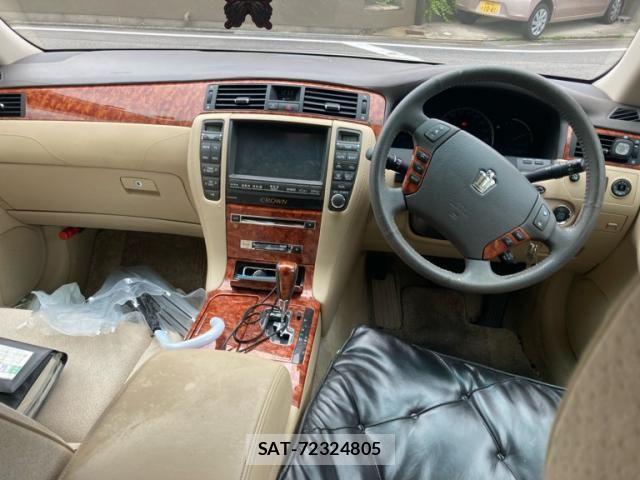 Toyota CROWN SEDAN 2004-02 7391297-11