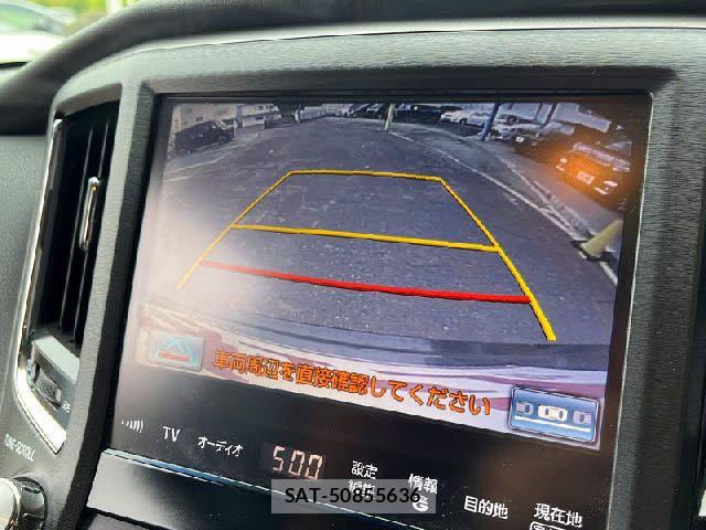 Toyota CROWN SEDAN 2013-10 7453650-16