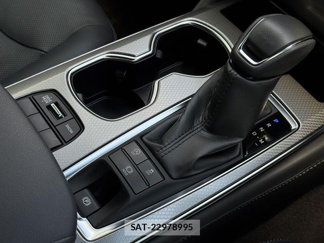 Toyota CROWN SEDAN 2022-01 7453648-8