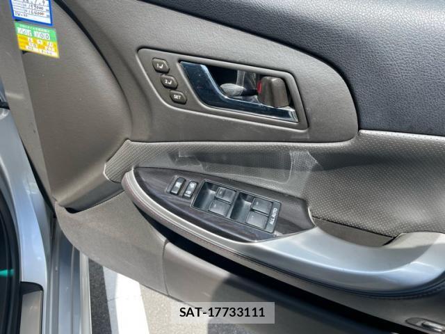 Toyota CROWN SEDAN 2011-08 7453656-9