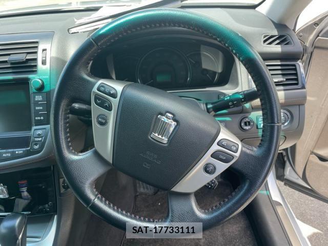 Toyota CROWN SEDAN 2011-08 7453656-11