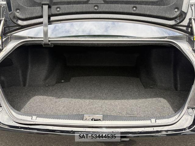 Toyota CROWN SEDAN 2013-08 7453652-15