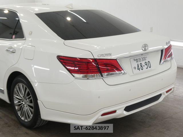 Toyota CROWN SEDAN 2016-06 7508426-10