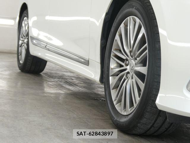 Toyota CROWN SEDAN 2016-06 7508426-12