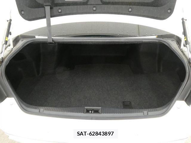 Toyota CROWN SEDAN 2016-06 7508426-15