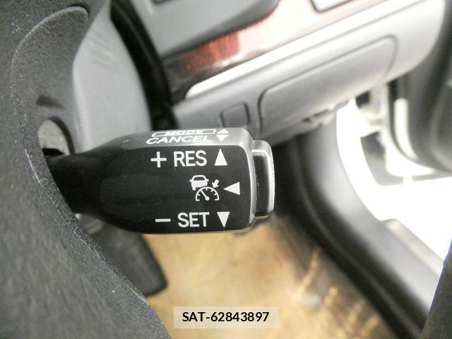 Toyota CROWN SEDAN 2016-06 7508426-22