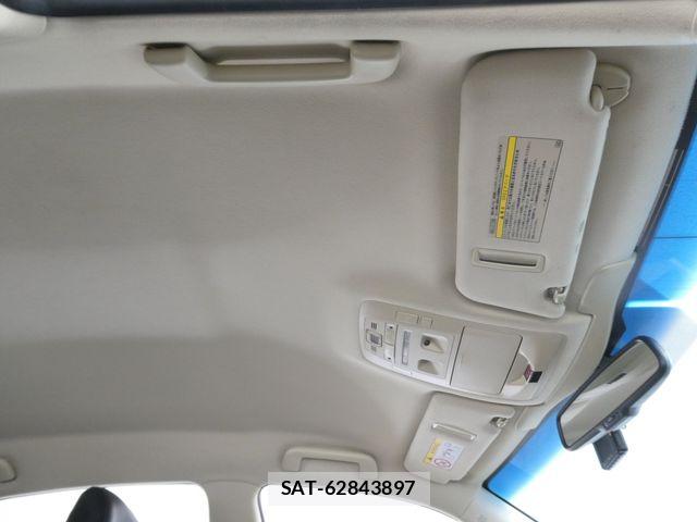 Toyota CROWN SEDAN 2016-06 7508426-28