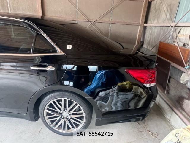 Toyota CROWN SEDAN 2015-08 7508413-1