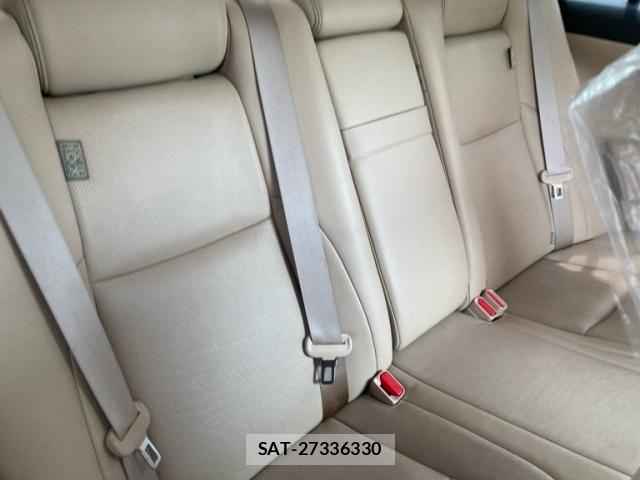 Toyota CROWN SEDAN 2011-12 7500040-11