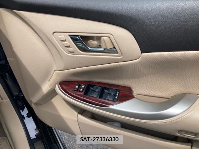 Toyota CROWN SEDAN 2011-12 7500040-13
