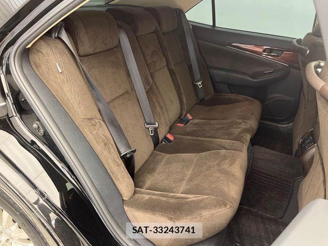 Toyota CROWN SEDAN 2014-09 7500038-11