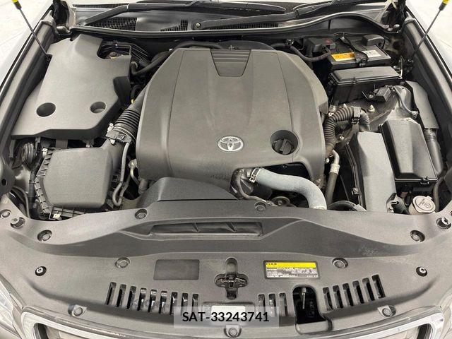 Toyota CROWN SEDAN 2014-09 7500038-17