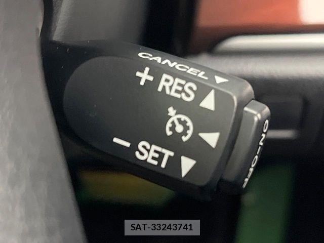 Toyota CROWN SEDAN 2014-09 7500038-7