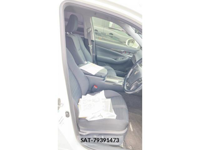 Toyota CROWN SEDAN 2014-11 7508427-12