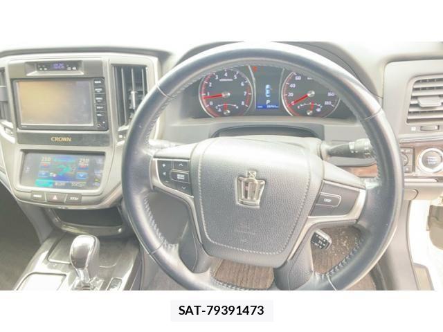 Toyota CROWN SEDAN 2014-11 7508427-16