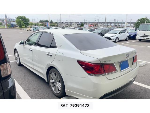 Toyota CROWN SEDAN 2014-11 7508427-2