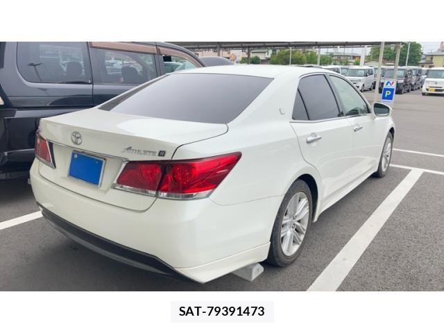 Toyota CROWN SEDAN 2014-11 7508427-3