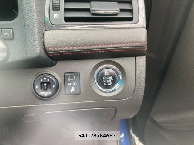 Toyota CROWN SEDAN 2011-06 7500042-16