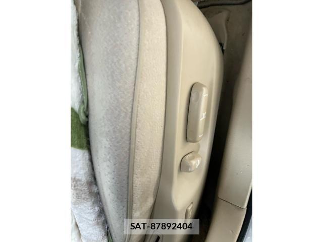 Toyota CROWN SEDAN 2004-11 7508431-10