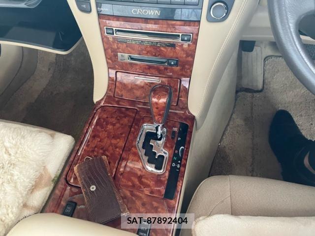 Toyota CROWN SEDAN 2004-11 7508431-13