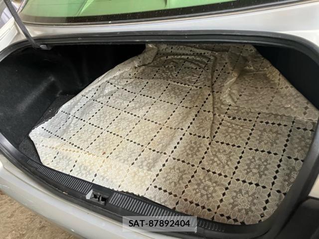Toyota CROWN SEDAN 2004-11 7508431-6
