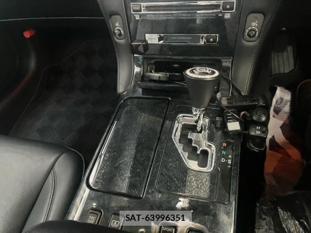 Toyota CROWN SEDAN 2004-01 7500045-17