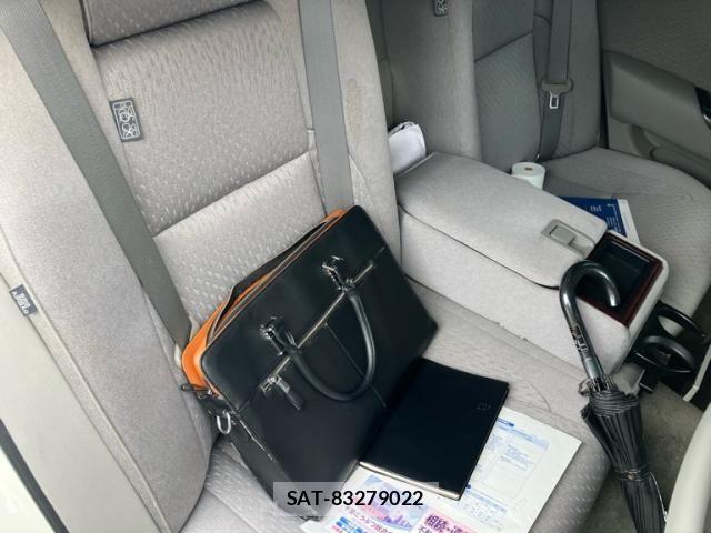 Toyota CROWN SEDAN 2009-06 7500043-18