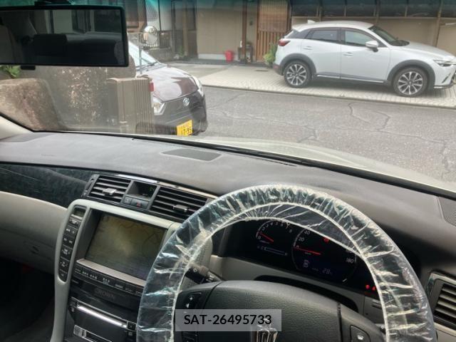 Toyota CROWN SEDAN 2004-03 7561978-19