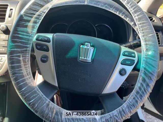 Toyota CROWN SEDAN 2010-02 7561975-14