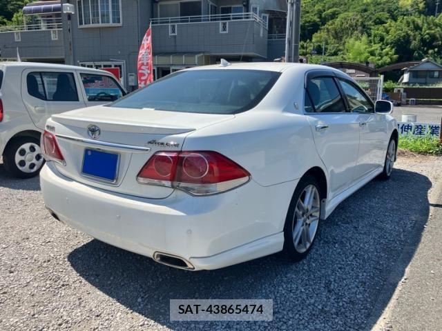 Toyota CROWN SEDAN 2010-02 7561975-2