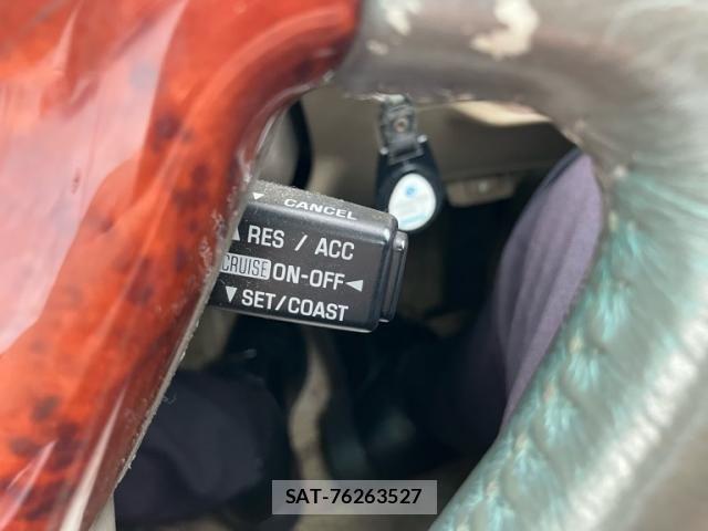 Toyota CROWN SEDAN 2001-07 7615805-11