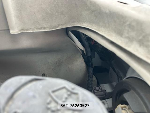 Toyota CROWN SEDAN 2001-07 7615805-12