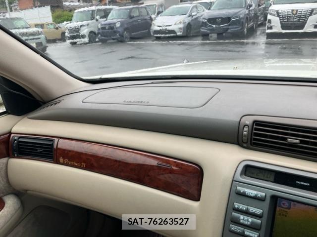 Toyota CROWN SEDAN 2001-07 7615805-6