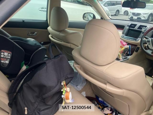 Toyota CROWN SEDAN 2012-07 7615798-12