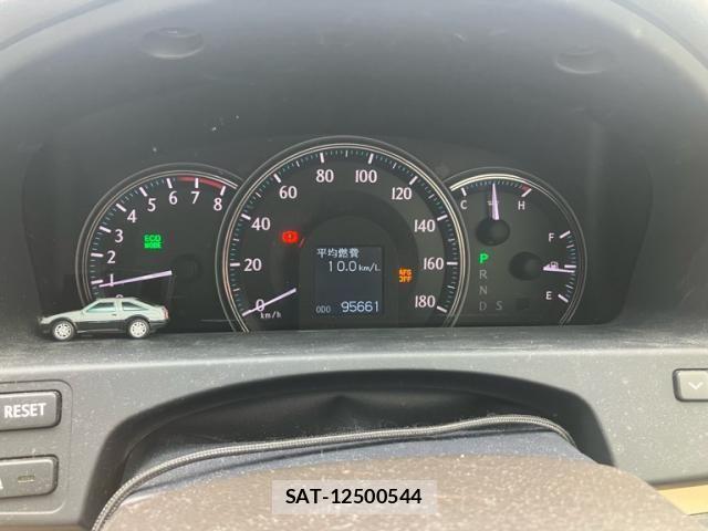 Toyota CROWN SEDAN 2012-07 7615798-19