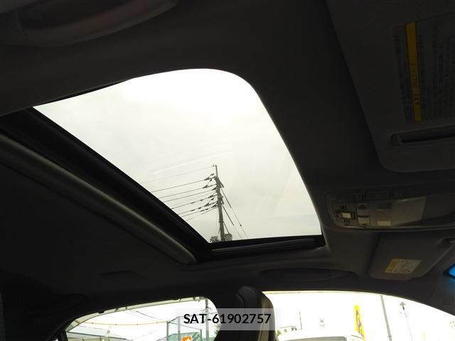 Toyota CROWN SEDAN 2014-09 7615788-13