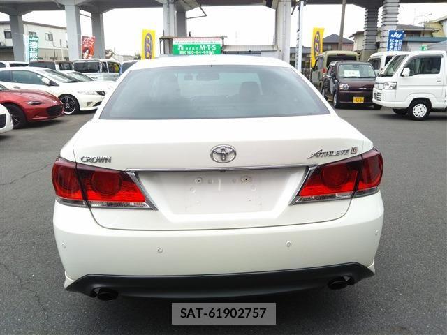 Toyota CROWN SEDAN 2014-09 7615788-4